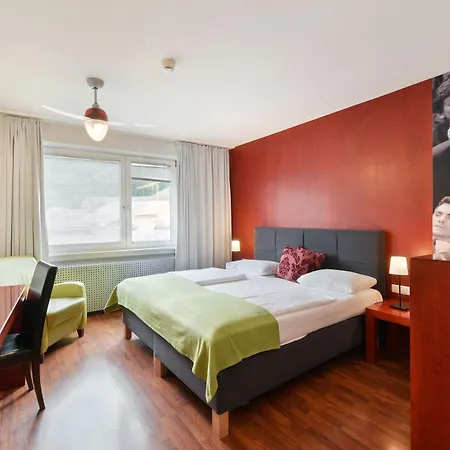 Hotel Am Neutor Zentrum 4*