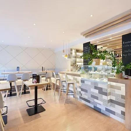 Am Neutor Zentrum Hotel 4*