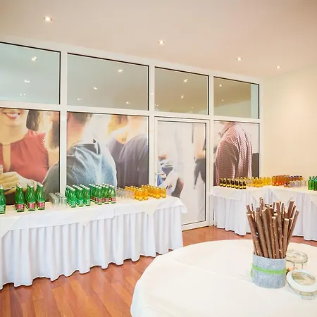 Am Neutor Zentrum 4*