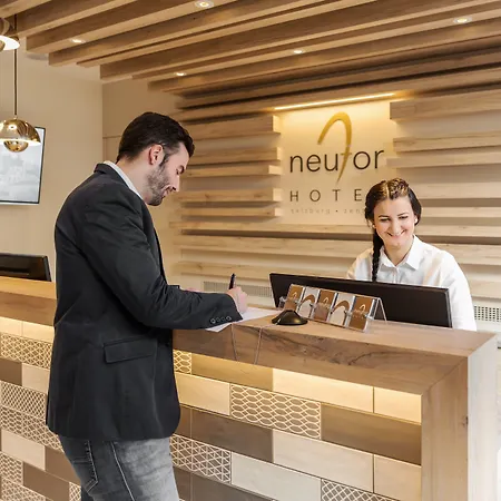 Am Neutor Zentrum מלון 4*