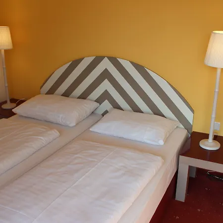 Am Neutor Zentrum מלון