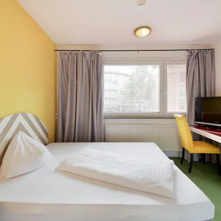 מלון Am Neutor Zentrum