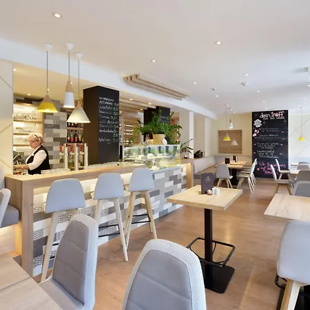 Hotel Am Neutor Zentrum 4*