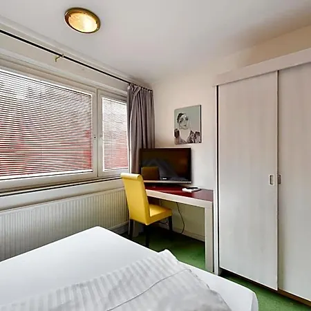 Am Neutor Zentrum 4*
