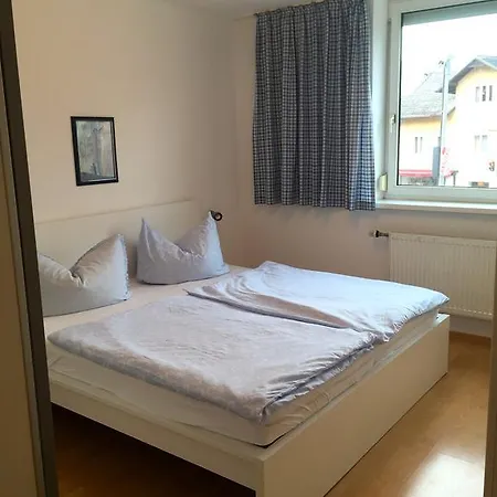 Am Neutor Zentrum מלון