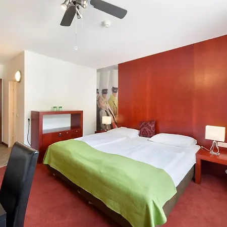 Am Neutor Zentrum 4*