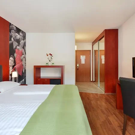 מלון Am Neutor Zentrum