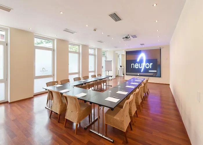 Hotell Am Neutor Zentrum